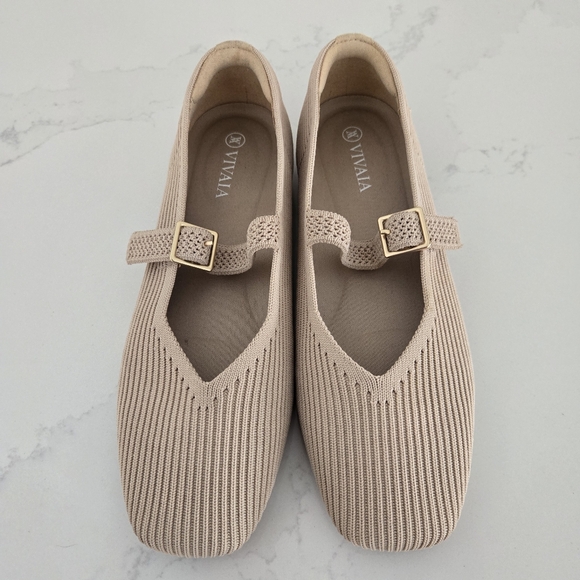 EUC Vivaia Square-Toe Mary Janes Margot Ballet Flats Almond Tan Nude Knit Sz 35 - Picture 2 of 8